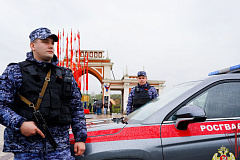 Росгвардейцы обеспечили правопорядок в день весны и труда в Москве