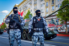 Росгвардия обеспечила общественную безопасность при праздновании Дня Великой Победы в Москве 