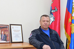 Накануне Дня спасателя РФ: руководитель Управления по Западному округу Департамента ГОЧСиПБ получил награду за преданность делу